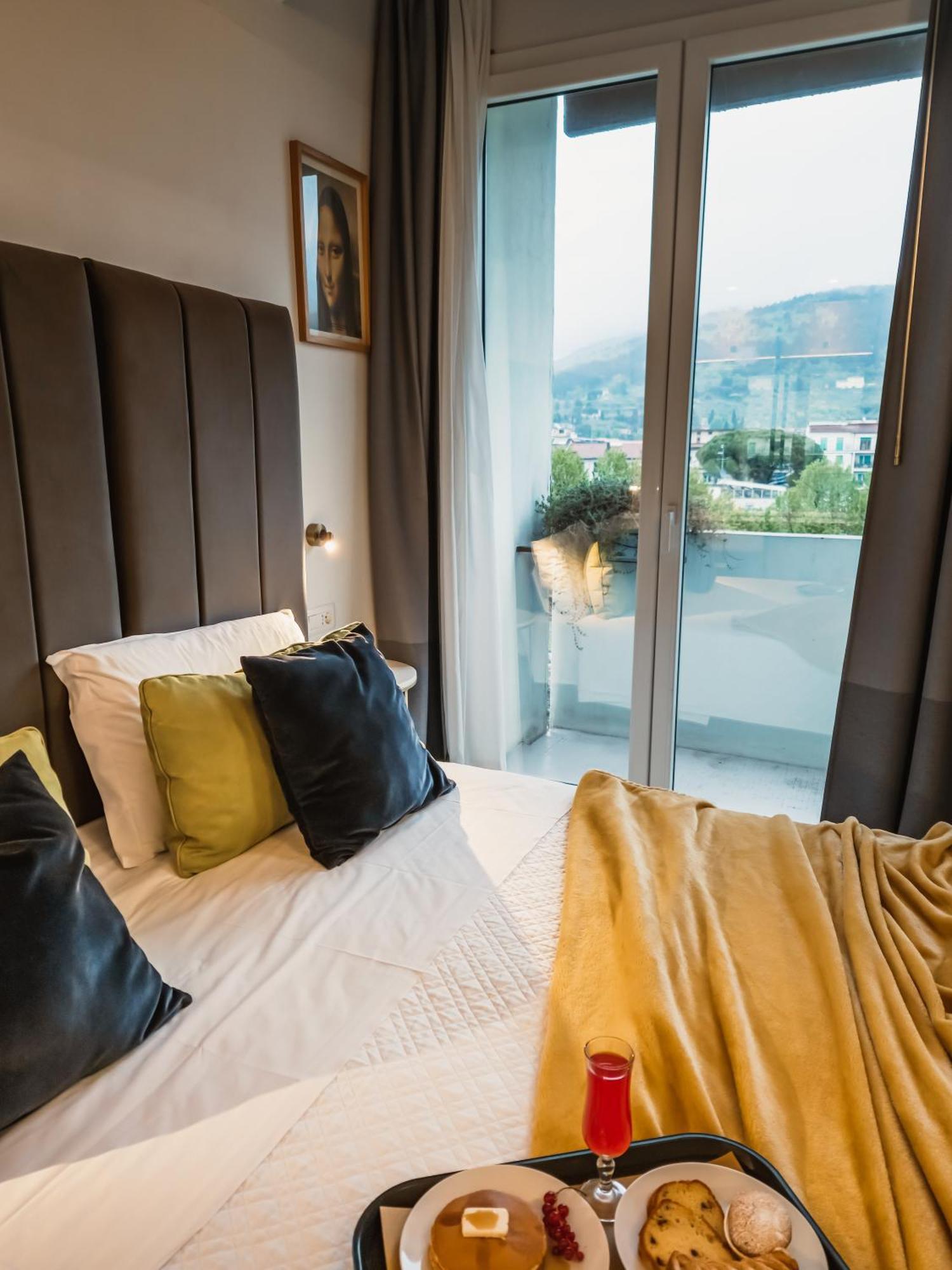 Art Hotel Milano Prato  Exteriör bild