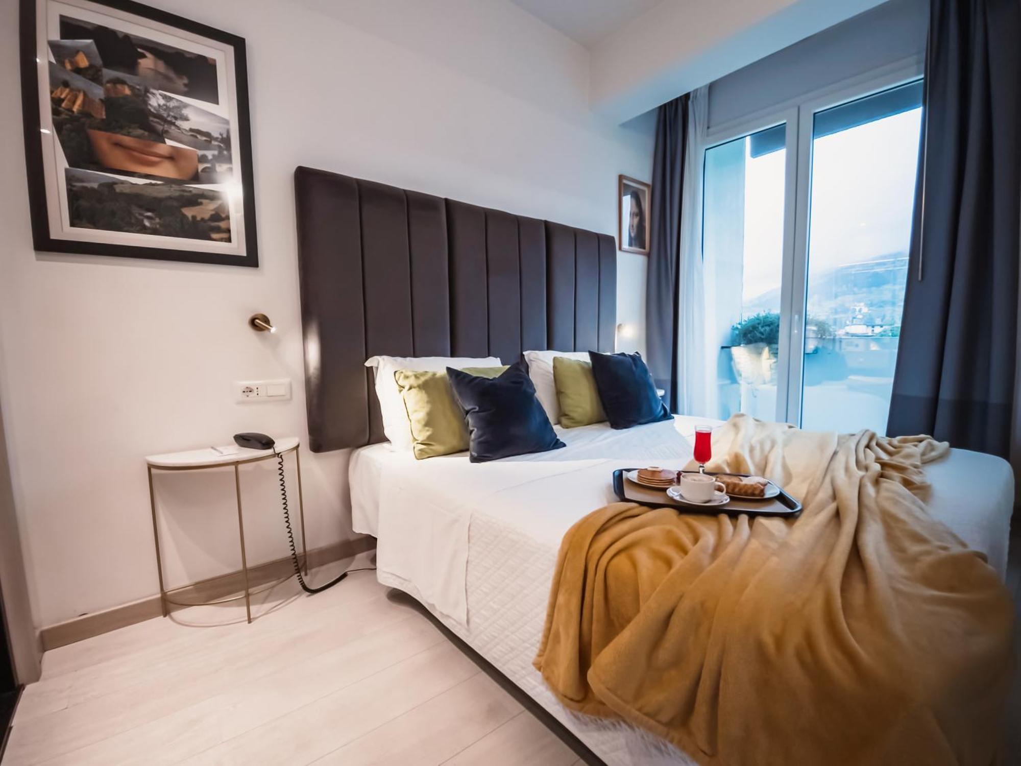 Art Hotel Milano Prato  Exteriör bild