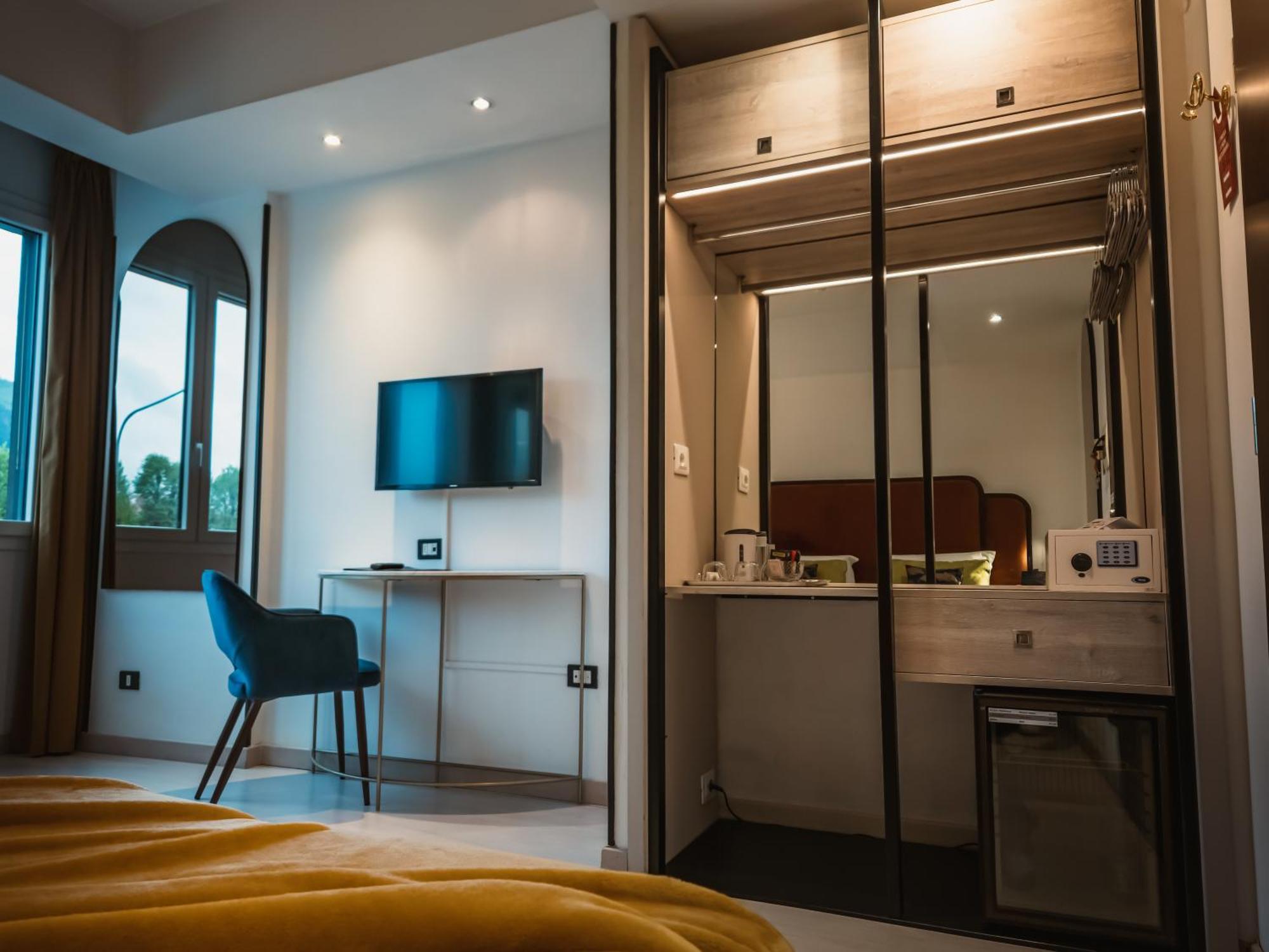 Art Hotel Milano Prato  Exteriör bild