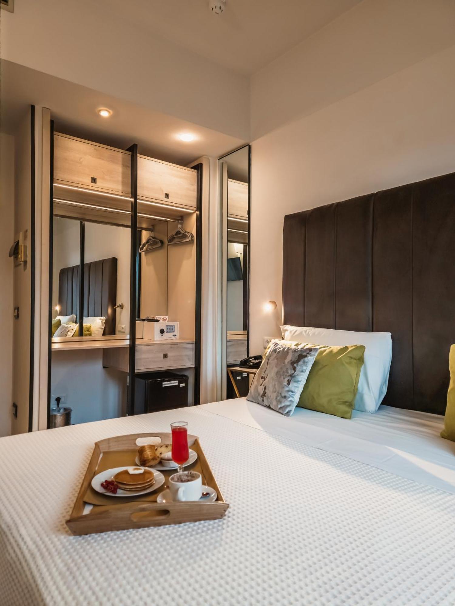 Art Hotel Milano Prato  Exteriör bild