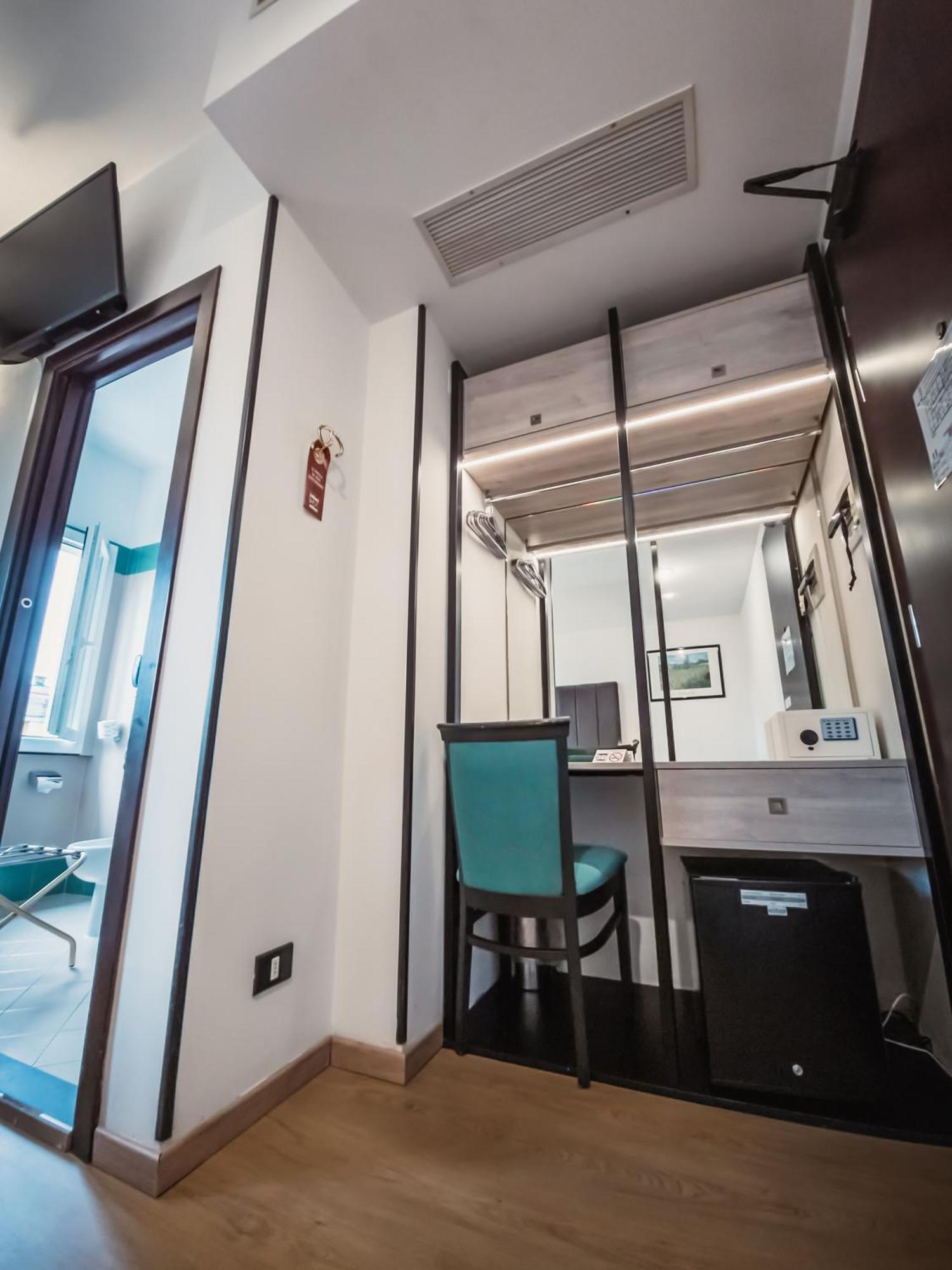 Art Hotel Milano Prato  Exteriör bild